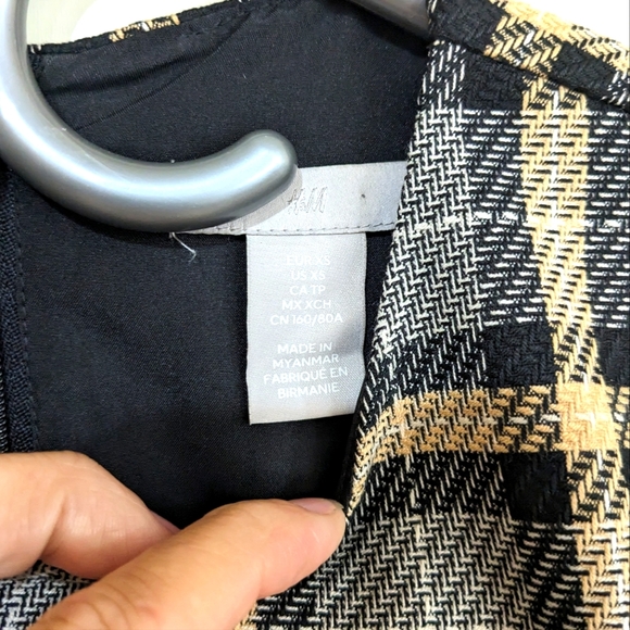 H&M Long Sleeved Shift Dress - Picture 4 of 5